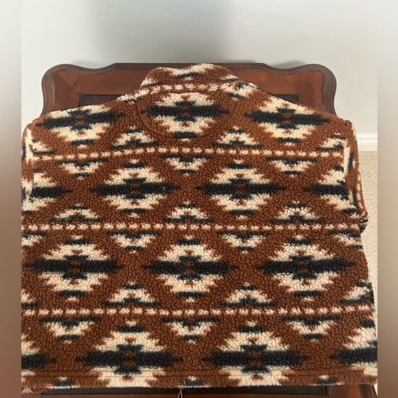 American Eagle Fuzzy Fall Sweater, Size Small - Picture 3 of 3